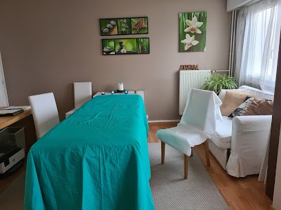 Nathalie JOLIVET, Magnétiseur & Coach, Praticien de Médecine Alternative à Chatou