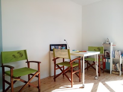 SOVITHA Aline Smith, Praticien de Médecine Alternative à Élancourt