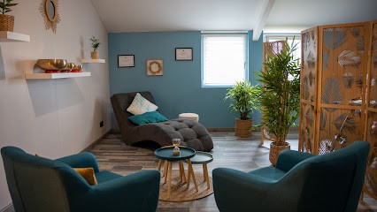 Aurore PERRON, Praticien de Médecine Alternative à Féy