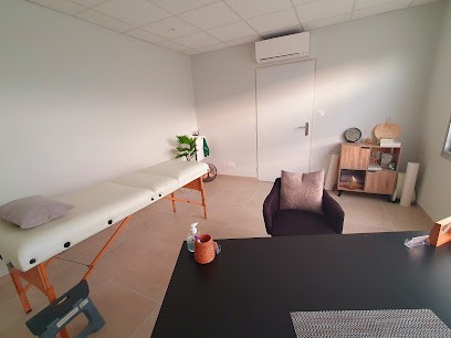 Justine FERRACCI-RETAILLEAU Magnétiseur - Coupeur De Feu - Radiesthésiste, Praticien de Médecine Alternative à Talant