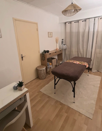 Caroline Cocquet - Médecine Traditionnelle Chinoise À Annecy, Praticien De Médecine Alternative à Annecy