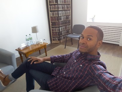 Irwin Zinsou - Hypnose Ericksonienne - EMDR - Saint-Malo, Hypnothérapeute à Saint-Malo