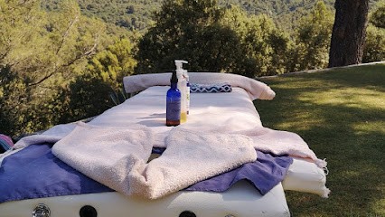 La Rose et l'Eau - Accompagnement de la Femme-Sophrologie, massages bien-être, portage de bébé, massages bébé, ceremonies, Praticien de Médecine Alternative à Saint-Maximin-la-Sainte-Baume