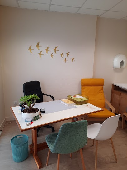 Hélène Pruel-Praticienne En Shiatsu, Praticien de Médecine Alternative à Pacé