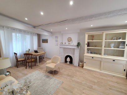 Gwénaëlle Derouvroy Sophrologue Master Spécialiste En Sophrologie Caycédienne Diplômée, Académie Internationale Sofrocay, Praticien de Médecine Alternative à Hyères