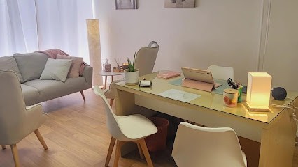 Sandra Michaud, Hypnothérapeute à Pontivy