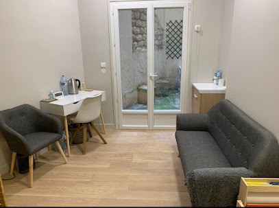 Lea GUETTA SEBAG, Praticien de Médecine Alternative à Levallois-Perret