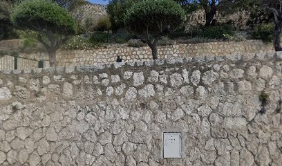 Hydrotomie Percutanée, Hypnothérapeute à Cap-d'Ail