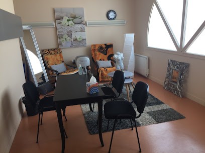 Touria OURAOU Sophrologie Etre Et Bien Etre, Praticien de Médecine Alternative à Livry-Gargan