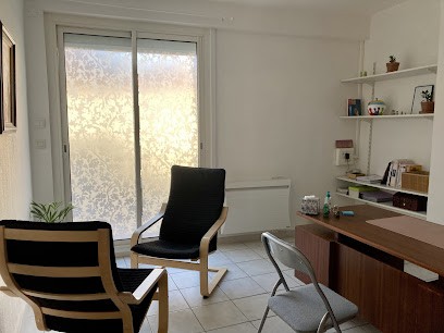 Laetitia Laignel- Cabinet hypnose Ericksonienne- Psychopraticienne- Psychopédagogie, Hypnothérapeute à Mirabeau