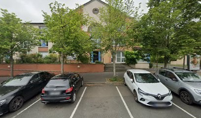 Hypnose : le guide du voyageur, Hypnothérapeute à Vauréal