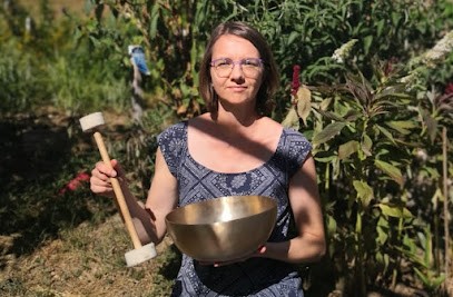 Coralie Degoutte-SONESSENCE/Sonothérapie/Psycho-émotion/Energétique/Massage/Conscience Corps/Sophrologie/Sourcieux-Les-Mines, Praticien de Médecine Alternative à Sourcieux-les-Mines