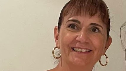 Juli LEVEQUE - Sophrologue, Praticien de Médecine Alternative à Auriol