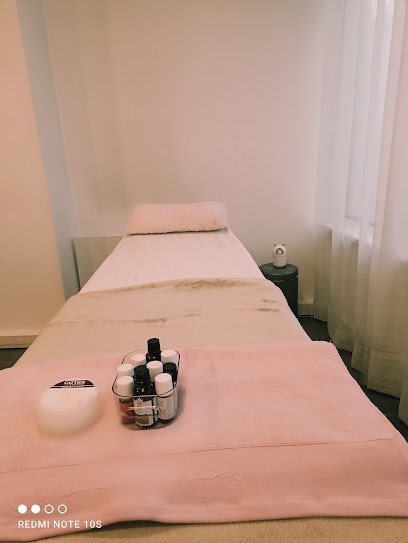 Régine Glass Reflexologue Plantaire, Réflexologue à Montreuil