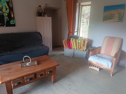 magnétiseuse Stéphanie, Praticien de Médecine Alternative à Pernay