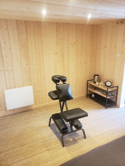 Bien être Shiatsu Mickael Hinry, Praticien de Médecine Alternative à Ombrée d'Anjou