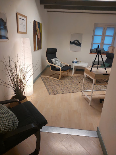 Cabinet D Hypnotherapie / Thérapie Brève, Service D'hypnothérapie à Val-Couesnon