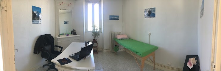 Mélanie PAGE (Naturopathe Diplômé, Art Thérapeute, Soins Isis/Lahochi/Reiki, Praticien de Médecine Alternative à Samonac