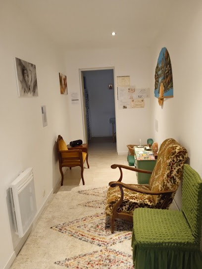 Aurore Codvelle - Energétique Chinoise, Praticien de Médecine Alternative à Saint-Jean-de-Couz