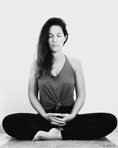 Yoga & Ayurveda - Elise Tavérès, Praticien de Médecine Alternative à Bayonne