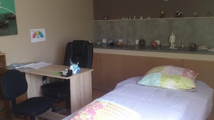 Thérapeute énergéticienne Châtellerault 86100, Praticien de Médecine Alternative à Châtellerault