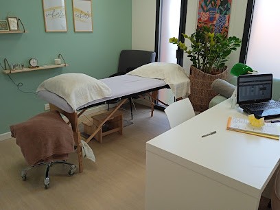 Lise Macé - Réflexologue Plantaire, Palmaire, Faciale, Réflexologue à Couëron