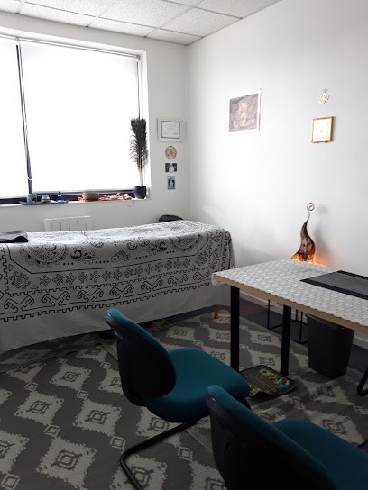 Andalusian Mirabella, Praticien de Médecine Alternative à Saint-Grégoire