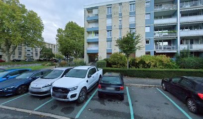 Amandine Perrier, Praticien de Médecine Alternative à Massy