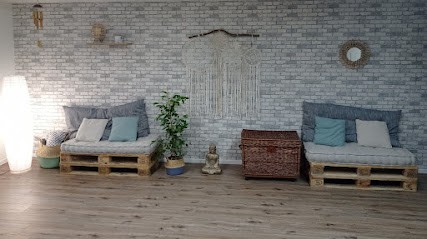 Relaxation et Art-thérapie Atelier Fée Moi -Émilie Chauré Miazza- Relaxologue et Art-thérapeute, Praticien de Médecine Alternative à Vitry-le-François