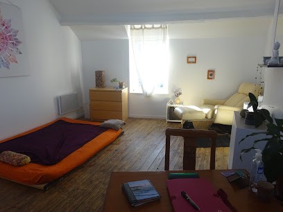 Lili Courbon - Thérapeute Sophrologue, Praticien de Médecine Alternative à Questembert