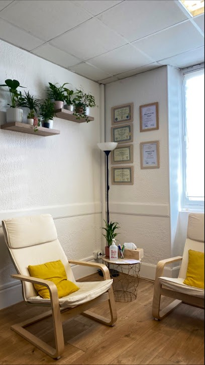 Eugénie - Thérapeute En Mieux-être, Hypnothérapeute à Saint-Alban-Leysse