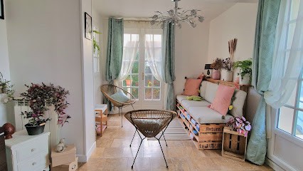 Alexandra Bazin - Sophrologue Certifiée, Praticien de Médecine Alternative à Montmacq