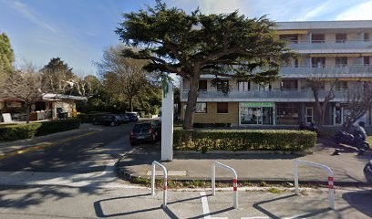 Karine Striga, Praticien de Médecine Alternative à Marseille 12