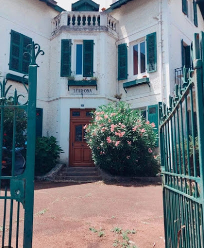 Naturopathe À Bayonne - Réflexologie Plantaire - Aude Suhy, Praticien De Médecine Alternative à Bayonne