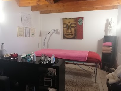 Bonnaud Denise. SHIATSU/TUINA, Praticien de Médecine Alternative à Châtonnay