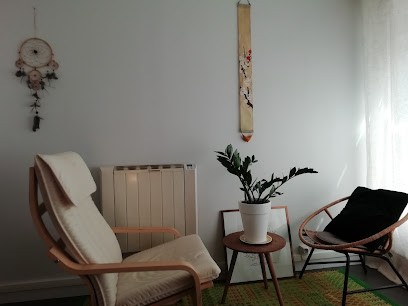 NATUROPATHE énergéticienne, Praticien de Médecine Alternative à Lyon 01