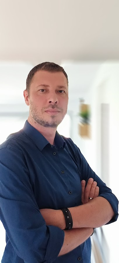 Claude Detrez / HypnoZenCoach, Hypnothérapeute à Éguilles