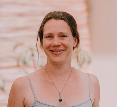 Nina Martin Naturopathe - Eft, Réflexologies & Massages, Praticien de Médecine Alternative à Créon