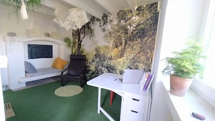 Sarah Redien Hypnose Ericksonienne et HypnoNatal®, Hypnothérapeute à Chasseneuil-sur-Bonnieure