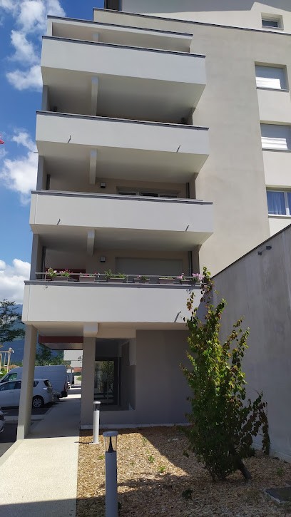 Marie METZ - Étiopathe, Praticien de Médecine Alternative à Moirans