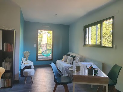 Carine Pichon Sophrologue Certifiée & Praticienne En Massage Bien-être / Animatrice En Atelier Massage Bébé Et Enfant, Praticien de Médecine Alternative à Pornichet