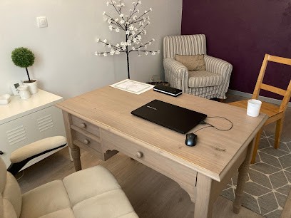 Peggy Wullaert, Praticien de Médecine Alternative à Pontpoint