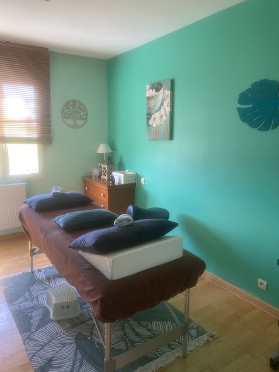 Emmanuelle BLOUET MONTEZIN- Réflexologue- L’ Arbre De Sérénité, Réflexologue à Labastide-Saint-Pierre