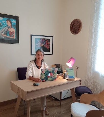Le Van Tap Florence Mananaturo, Praticien de Médecine Alternative à Lanton