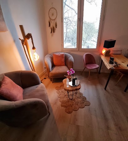 Annelyse Madgziak - Hypnose Ericksonienne (Thérapeutique) Et Hypnose Spirituelle -, Hypnothérapeute à Marseille 13