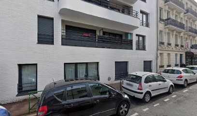 Virginie Mercier Professeure De Ma Barre Au Sol - Coach MUNZ FLOOR® - Sophrologue RNCP, Praticien de Médecine Alternative à Malakoff