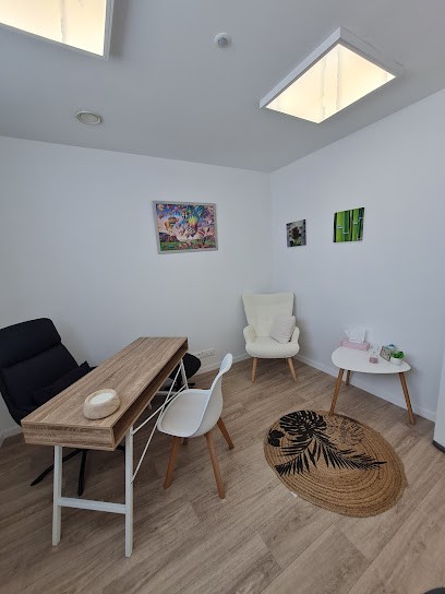 Isabelle Schmit Sophrologue, Praticien de Médecine Alternative à Marolles-en-Hurepoix