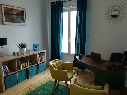 Stéphanie Momple - Sophrologue, Praticien de Médecine Alternative à Châtenay-Malabry