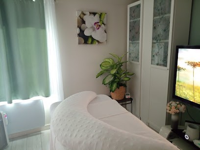 Harmon'Iris - Marjorie Picault - Sophrologie / Relaxation / Massage bien-être / Massage femme enceinte / Massage postnatal, Praticien de Médecine Alternative à Asnières-sur-Oise