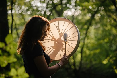 Cecile Léonor Chamanisme, Praticien de Médecine Alternative à Annecy-le-Vieux